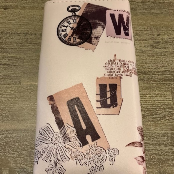 Paris Design Hand Wallet - Picture 2 of 4